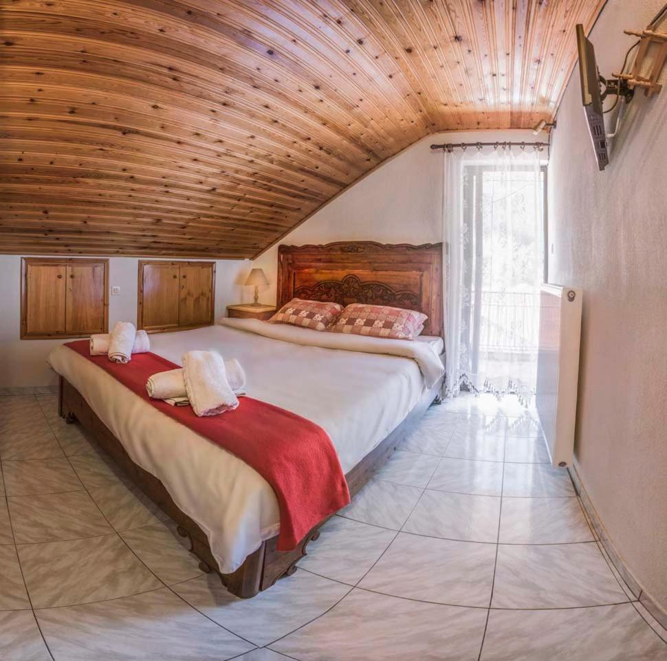 Guesthouse Theodorou Elati  Bagian luar foto